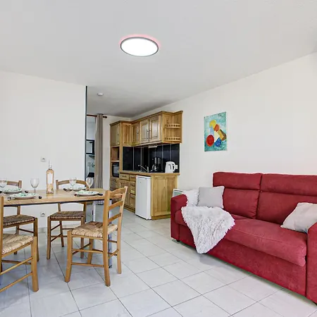 Апартаменты Les Coraux-14 By Interhome